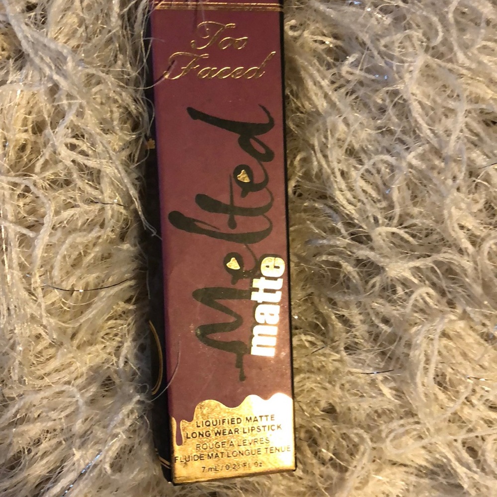 Too Faced Melted Matte in Queen B